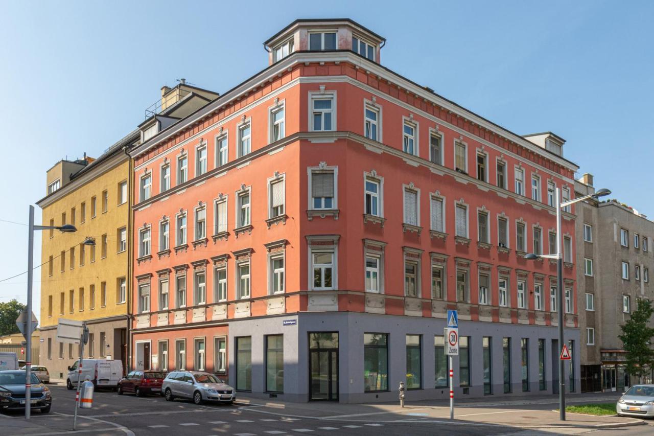 Yeshello Central Station Studio Відень Екстер'єр фото