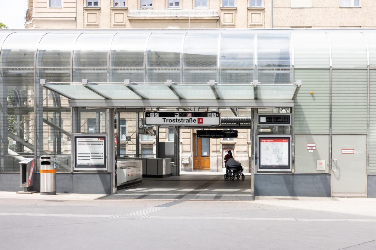 Yeshello Central Station Studio Відень Екстер'єр фото